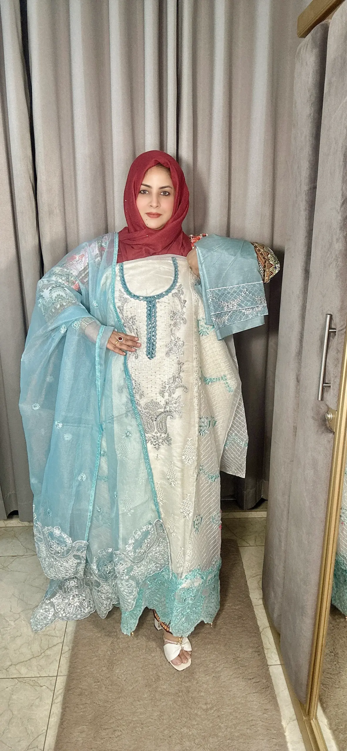 Pakistani Zamzam Lawn Three Piece - Image 11