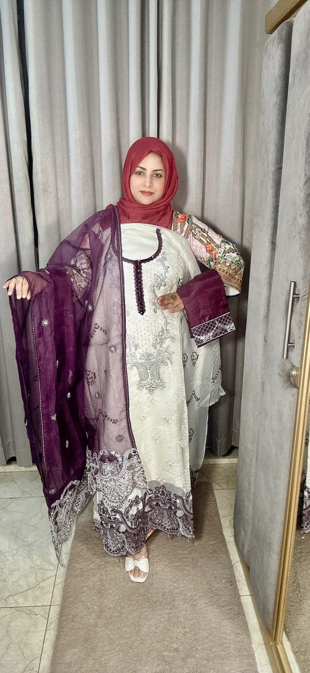 Pakistani Zamzam Lawn Three Piece - Image 10