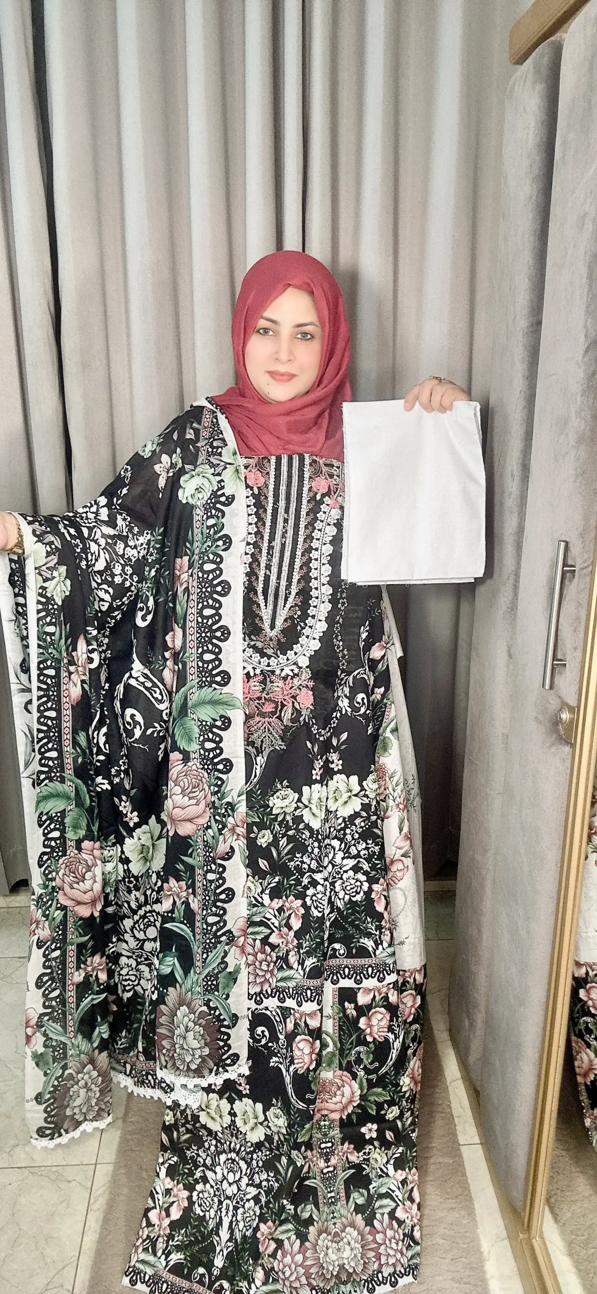 Pakistani Zamzam Lawn Three Piece - Image 8